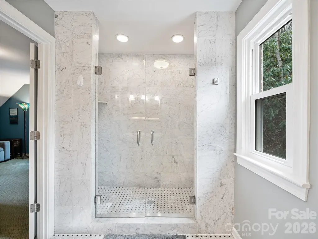 126 Wildflower Cove Drive Swannanoa NC 28778