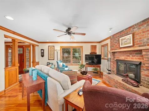 126 Wildflower Cove Drive Swannanoa NC 28778