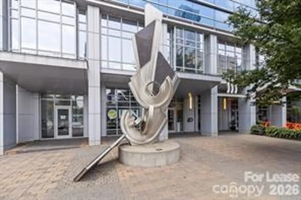333 W Trade Street Charlotte NC 28202