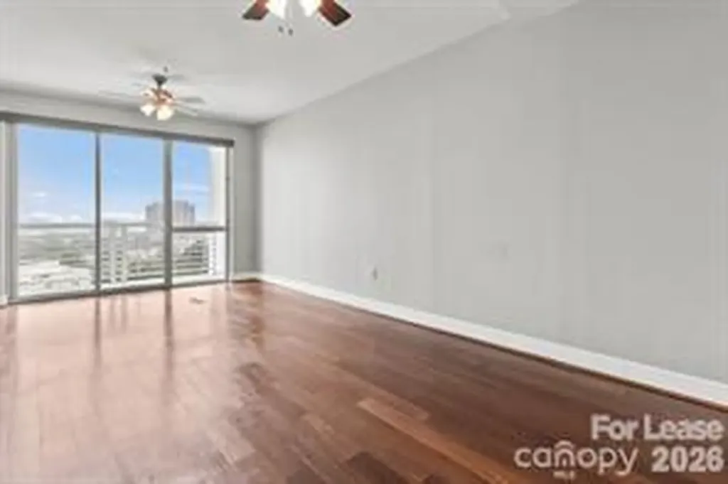 333 W Trade Street Charlotte NC 28202