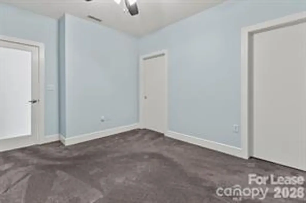 333 W Trade Street Charlotte NC 28202