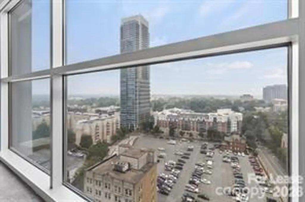 333 W Trade Street Charlotte NC 28202