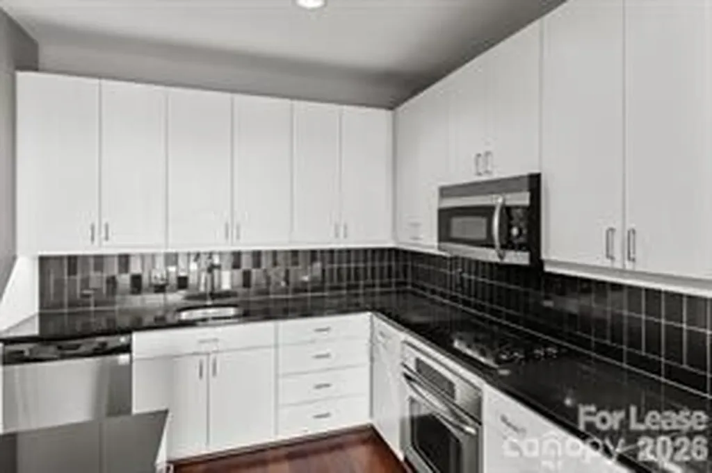 333 W Trade Street Charlotte NC 28202