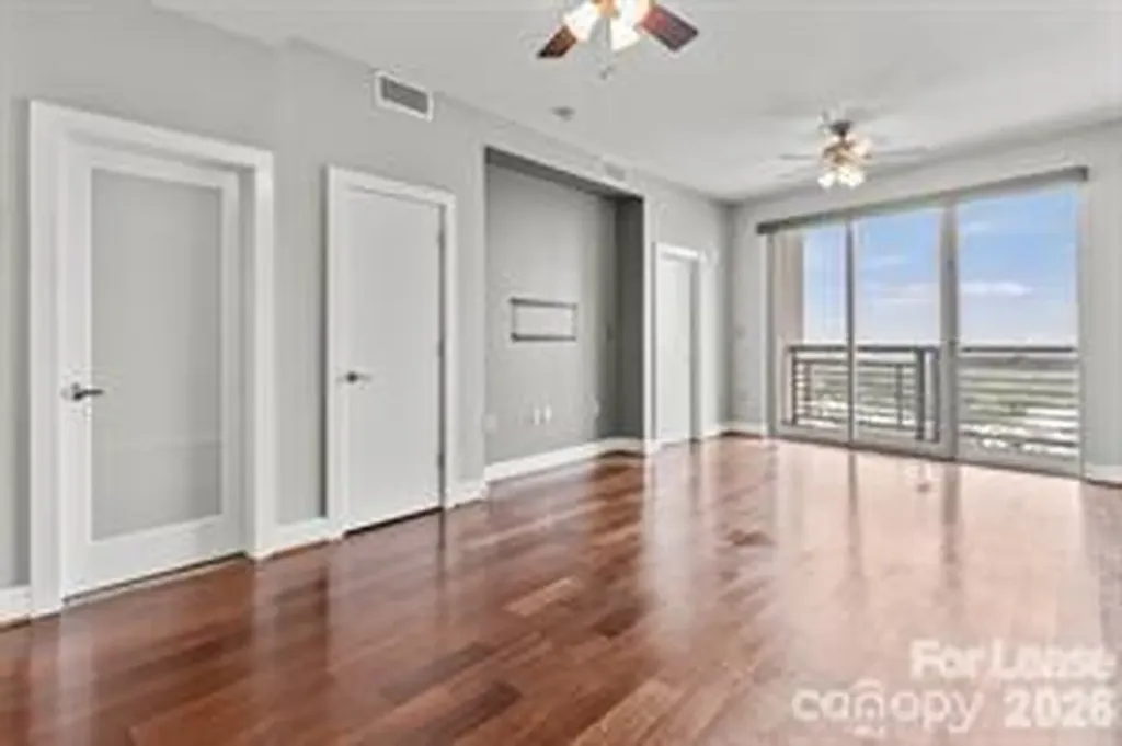 333 W Trade Street Charlotte NC 28202