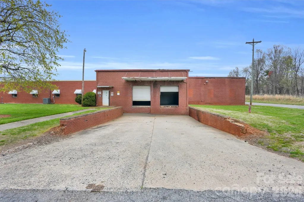 900 W Academy Street Cherryville NC 28021