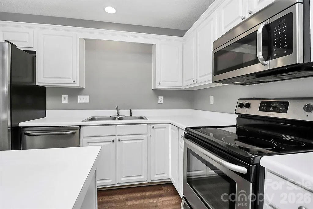 10739 Holly Ridge Boulevard Charlotte NC 28216