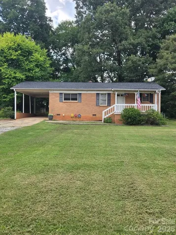 121 Randolph Road Dallas NC 28034