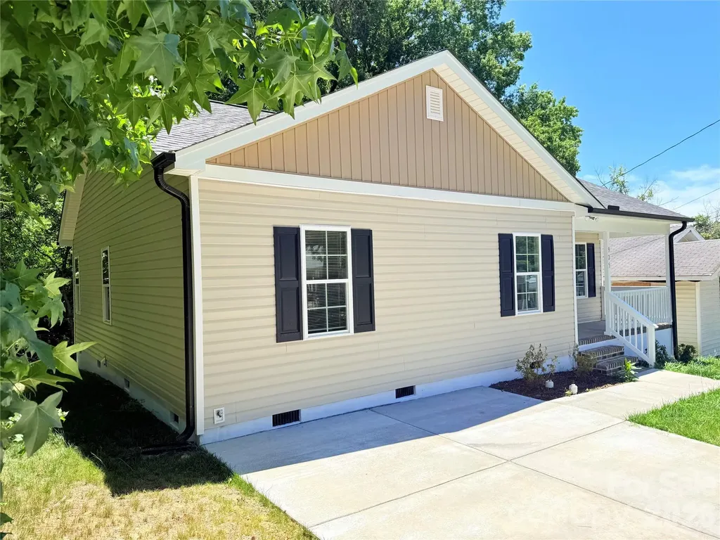 925 Randolph Street High Point NC 27260