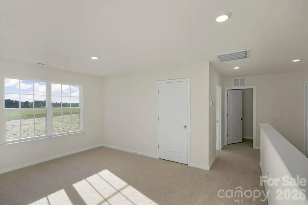 437 Falcon Lane Lexington NC 27295