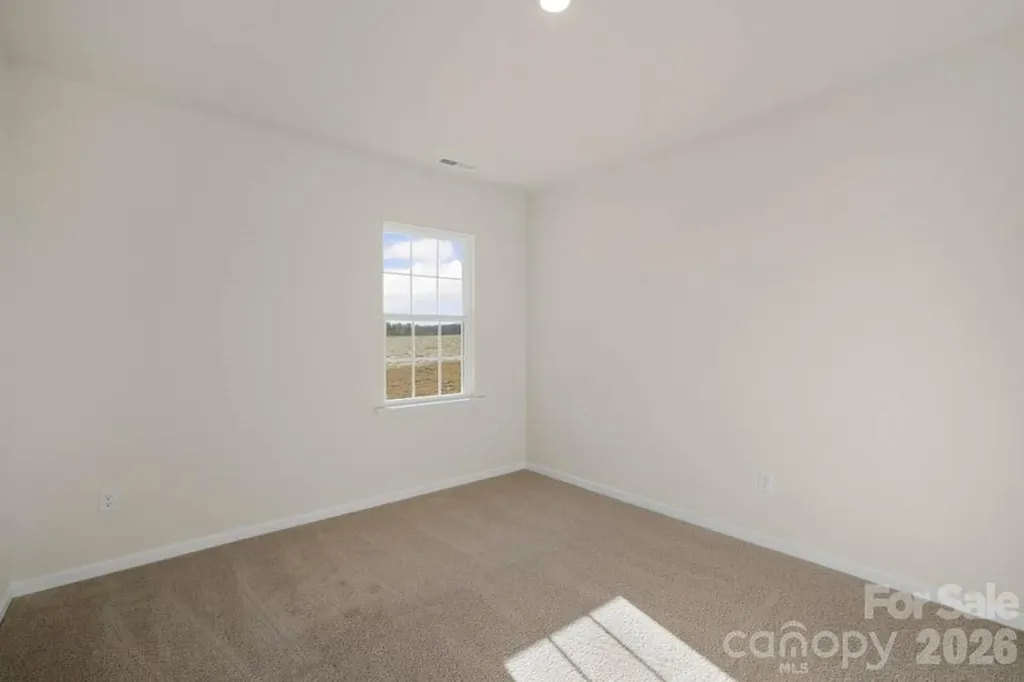437 Falcon Lane Lexington NC 27295