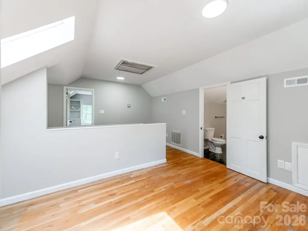 113 Falls Street Morganton NC 28655