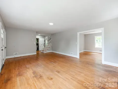 113 Falls Street Morganton NC 28655