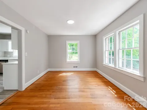 113 Falls Street Morganton NC 28655