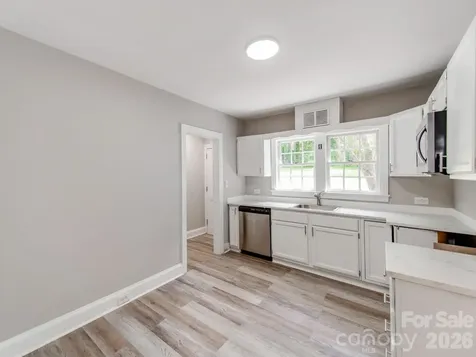 113 Falls Street Morganton NC 28655