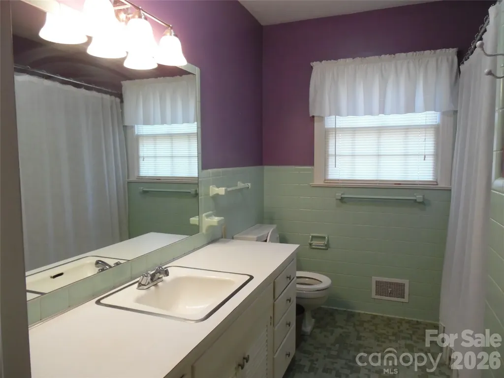 603 1st Avenue Place NE Conover NC 28613