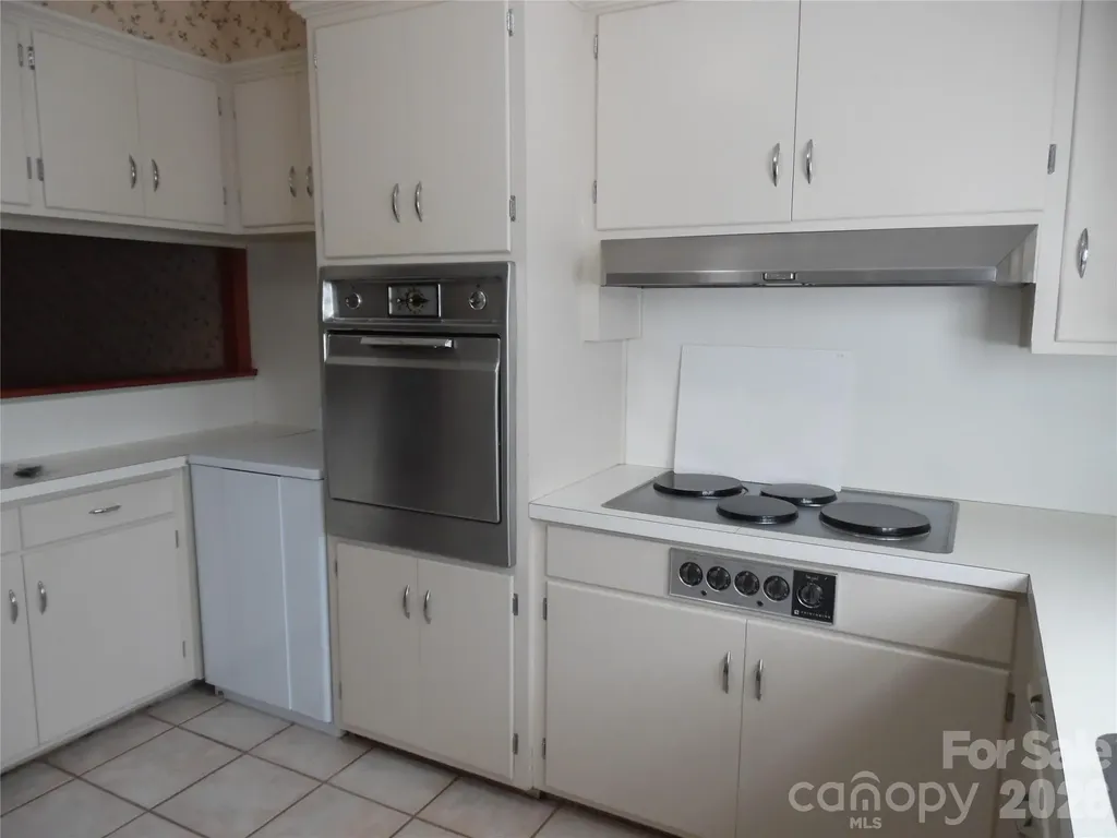 603 1st Avenue Place NE Conover NC 28613