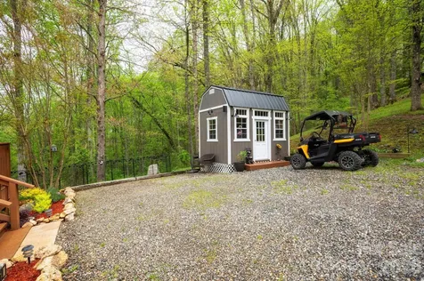 69 Heslar Way Marshall NC 28753