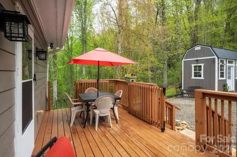 69 Heslar Way Marshall NC 28753