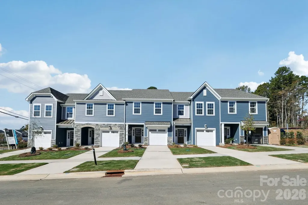 7651 Ethora Way Charlotte NC 28216