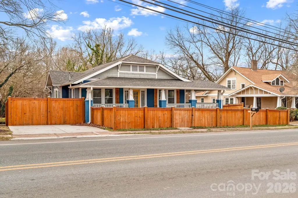 705 W 5th Avenue Lexington NC 27292