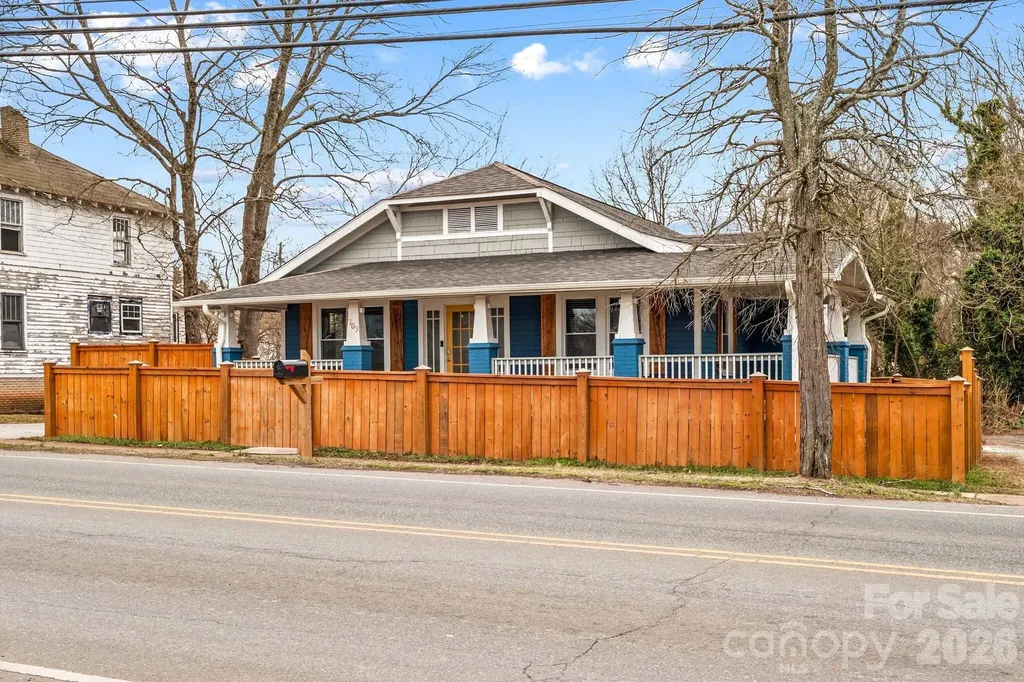 705 W 5th Avenue Lexington NC 27292