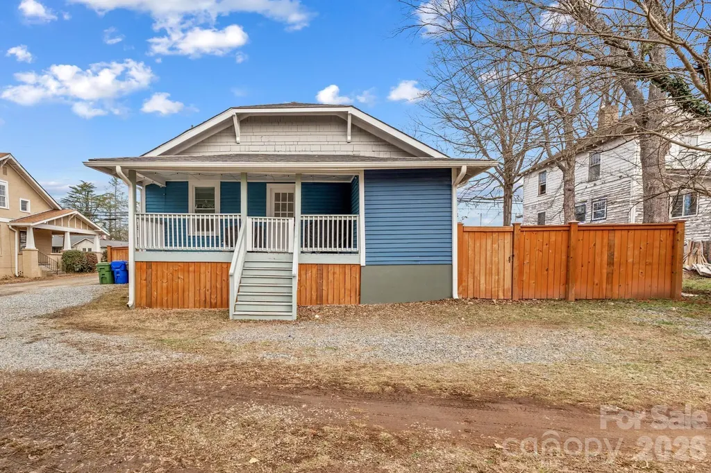 705 W 5th Avenue Lexington NC 27292