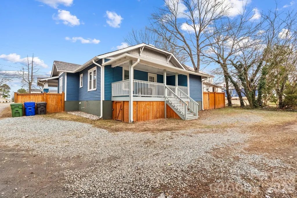 705 W 5th Avenue Lexington NC 27292