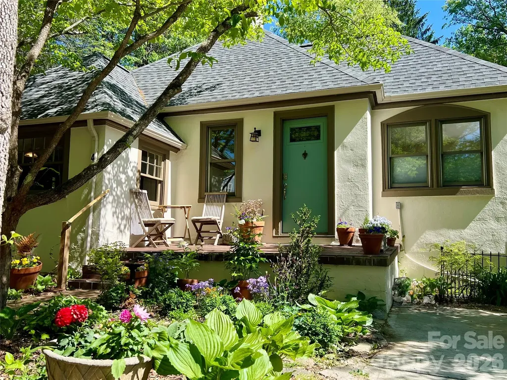 4 Duke Street Asheville NC 28803
