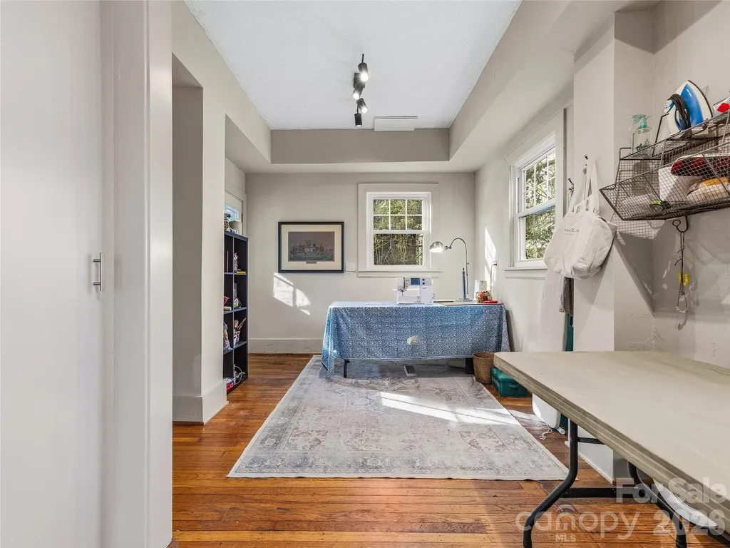 4 Duke Street Asheville NC 28803