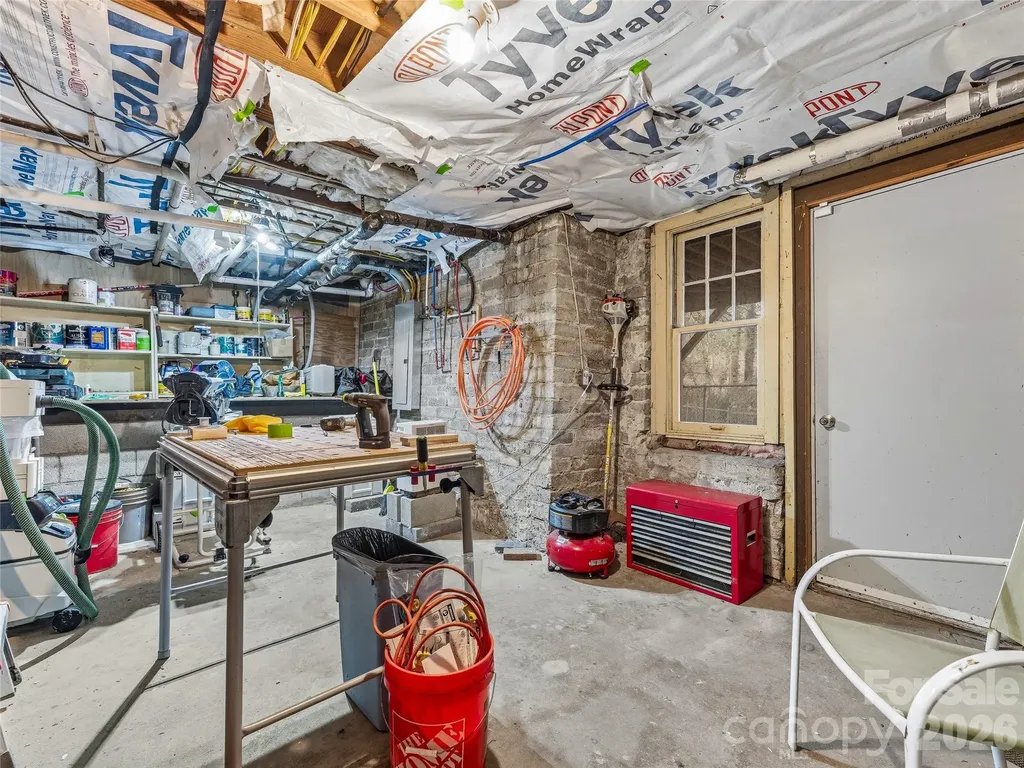 4 Duke Street Asheville NC 28803