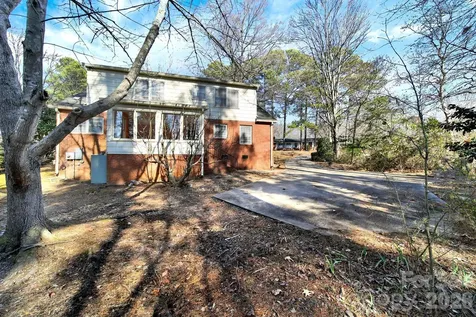 1125 Hawthorne Road Lancaster SC 29720