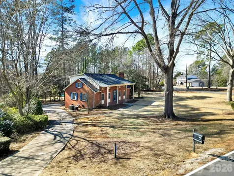 1125 Hawthorne Road Lancaster SC 29720