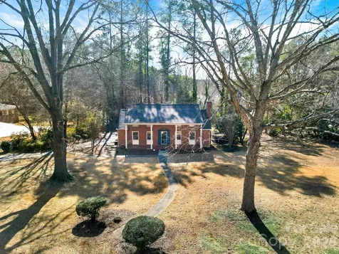 1125 Hawthorne Road Lancaster SC 29720