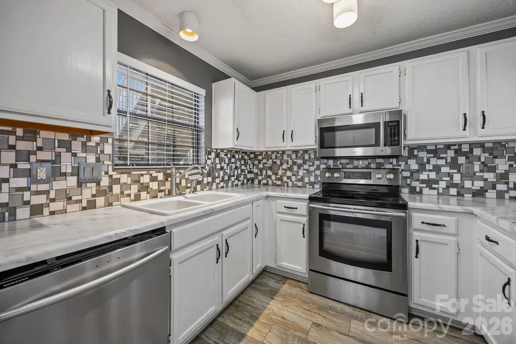 7602 Woods Lane Cornelius NC 28031
