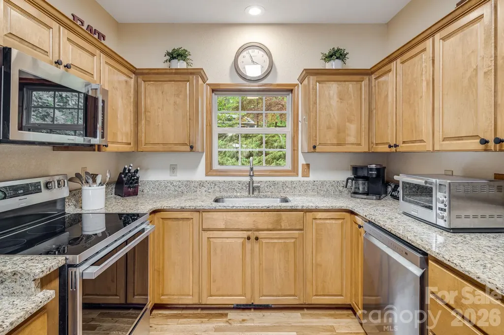 189 Cameron Lane Lake Lure NC 28746
