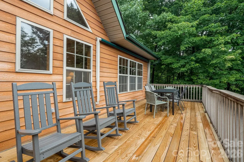 189 Cameron Lane Lake Lure NC 28746