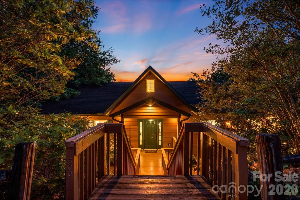 189 Cameron Lane Lake Lure NC 28746