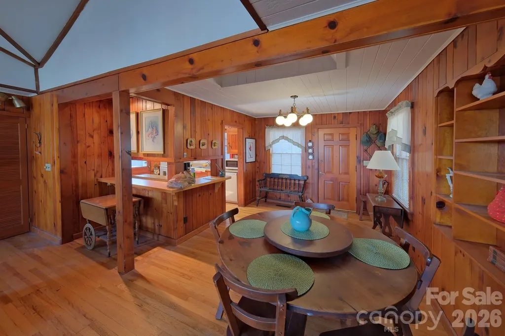 71 Norfolk Lane Laurel Park NC 28739