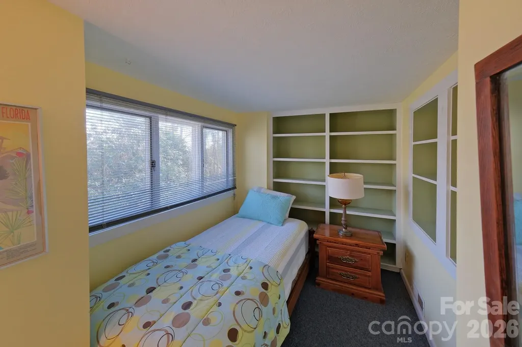 71 Norfolk Lane Laurel Park NC 28739
