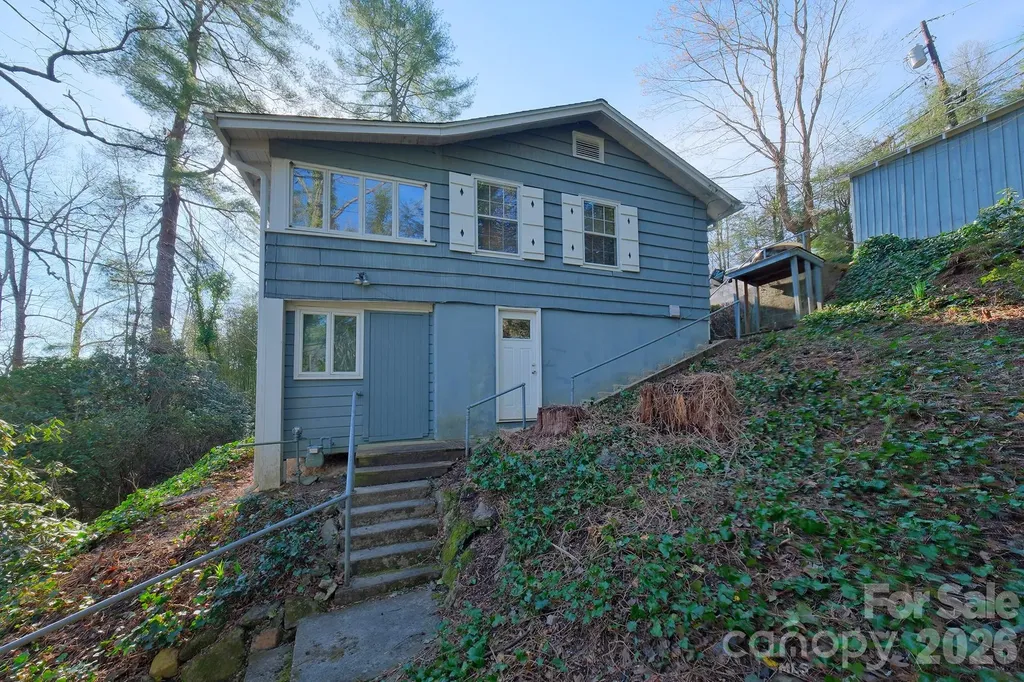71 Norfolk Lane Laurel Park NC 28739