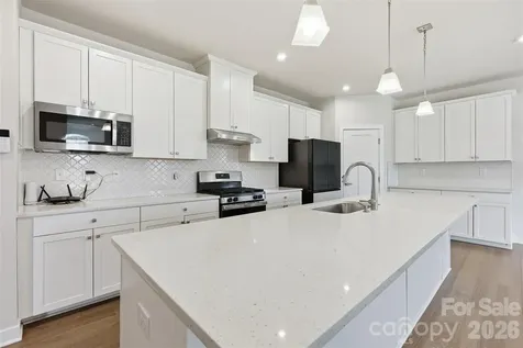 6425 Cumberland Drive Harrisburg NC 28075