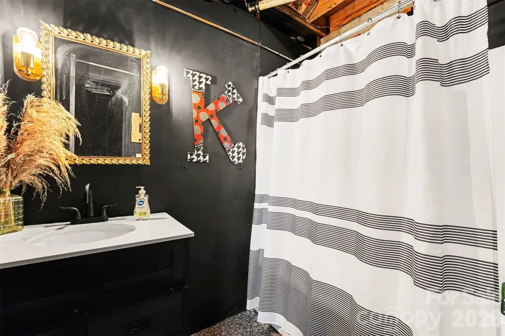5475 Pine Ridge Drive Connelly Springs NC 28612