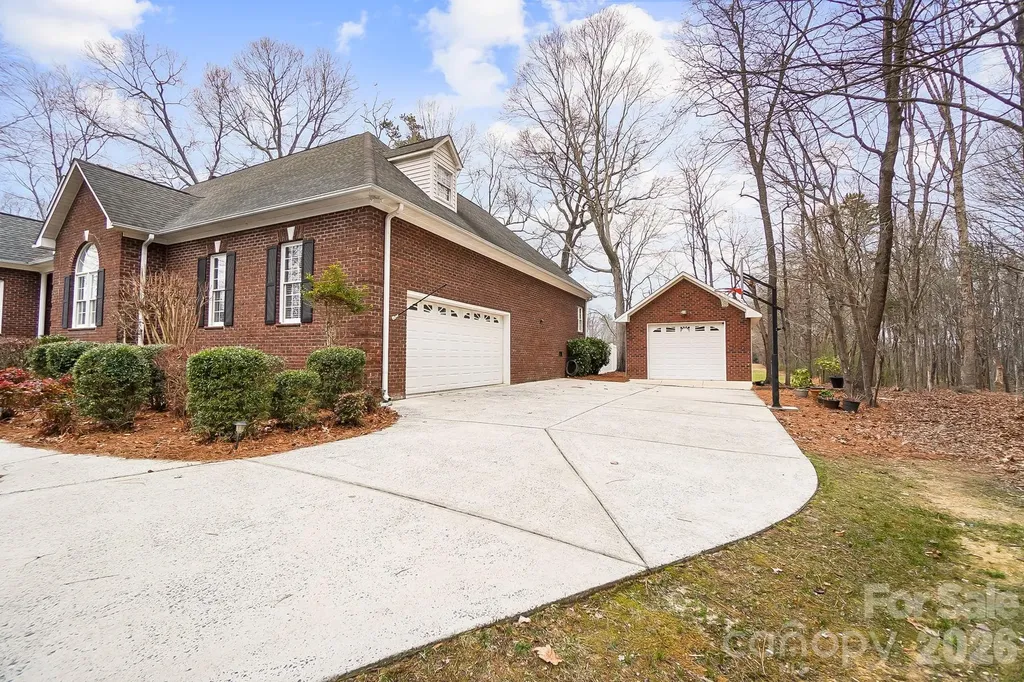 135 Water Oak Lane Stanfield NC 28163