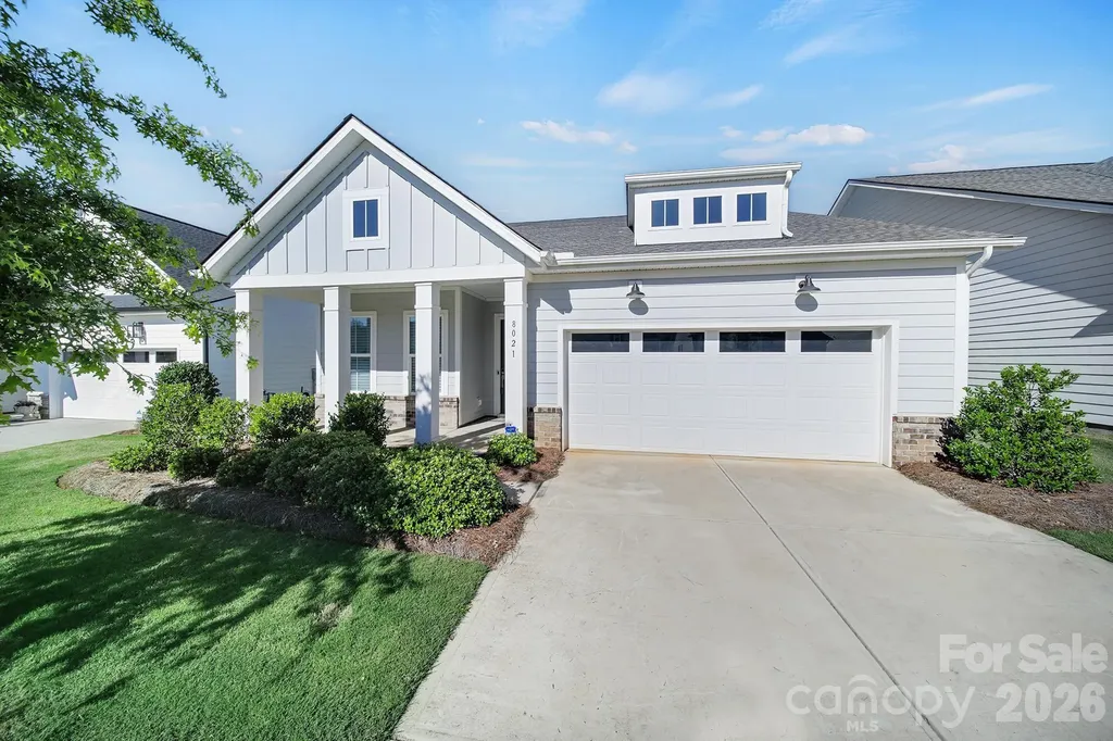 8021 Brookbank Drive Charlotte NC 28269