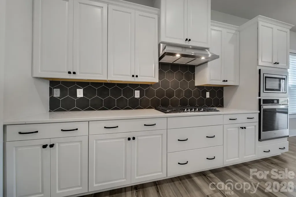 8021 Brookbank Drive Charlotte NC 28269