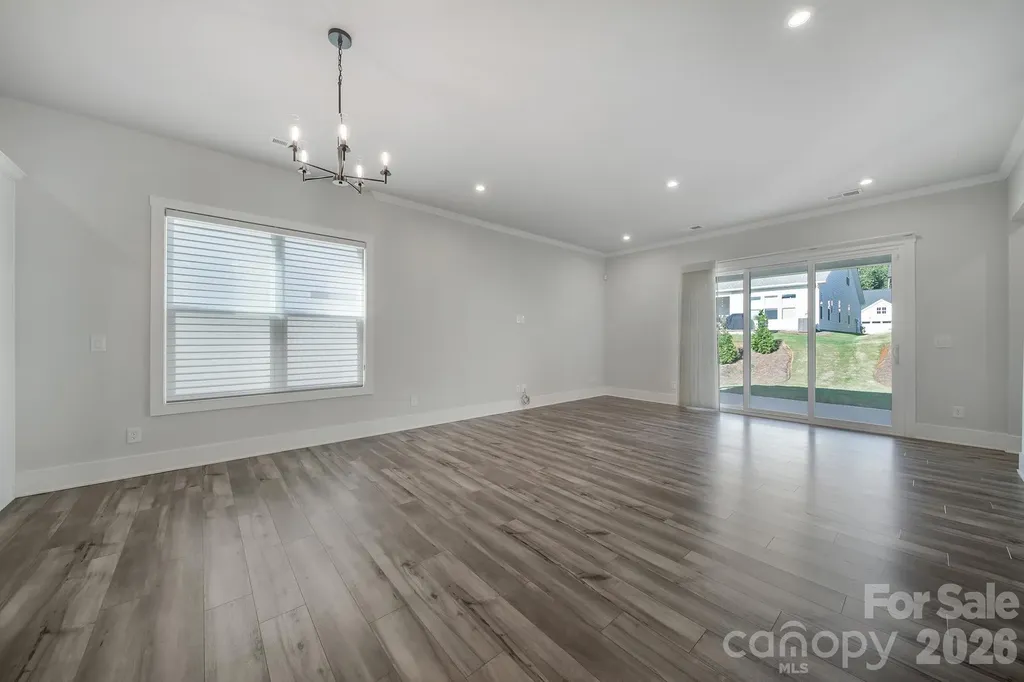 8021 Brookbank Drive Charlotte NC 28269