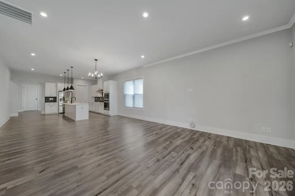 8021 Brookbank Drive Charlotte NC 28269