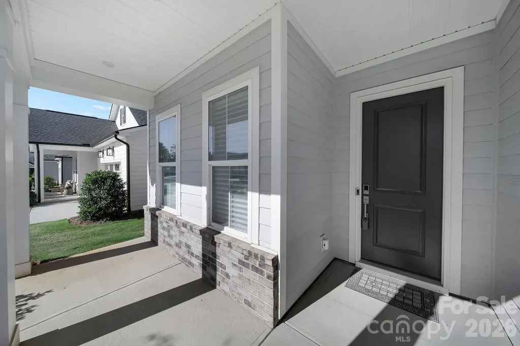 8021 Brookbank Drive Charlotte NC 28269