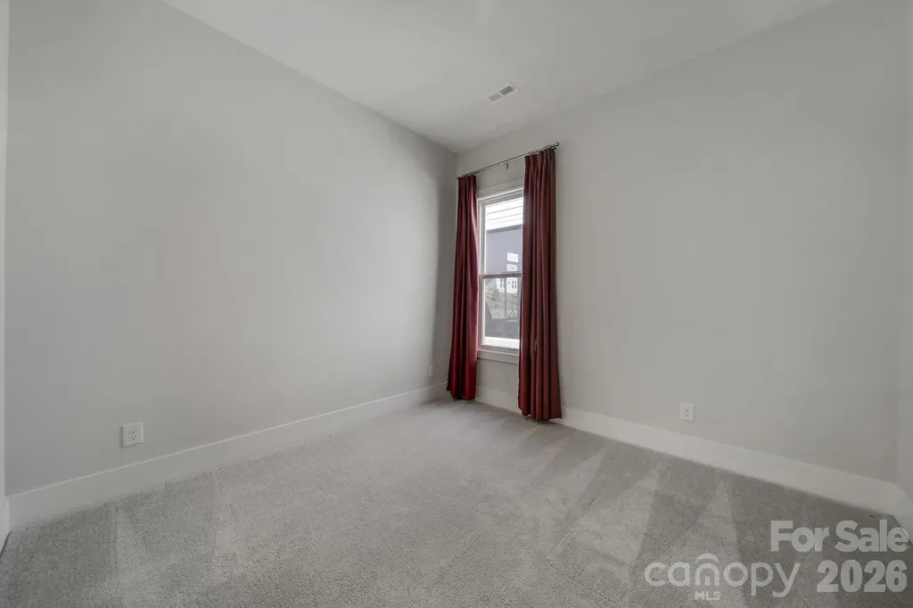 8021 Brookbank Drive Charlotte NC 28269