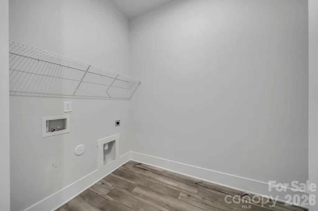 8021 Brookbank Drive Charlotte NC 28269
